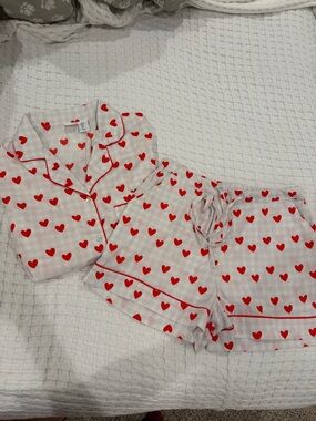 Cupcakes and Cashmere• heart pajama set